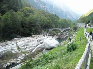 0849 údolí Verzasca 11.9.2009