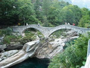 0855 údolí Verzasca 11.9.2009