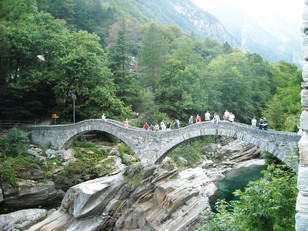 0865 údolí Verzasca 11.9.2009